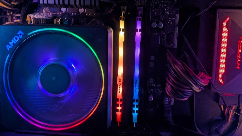 ОЗУ DDR4 16 gb 2400mhz 2x8 Kingston Fury RGB
