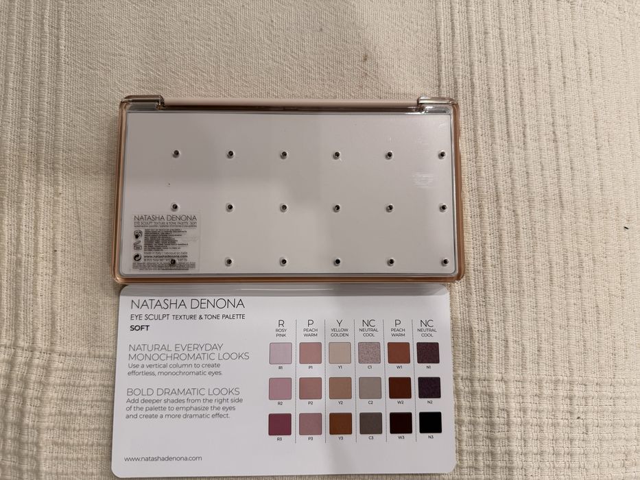 Eye sculpt texture and tone - soft Natasha denona