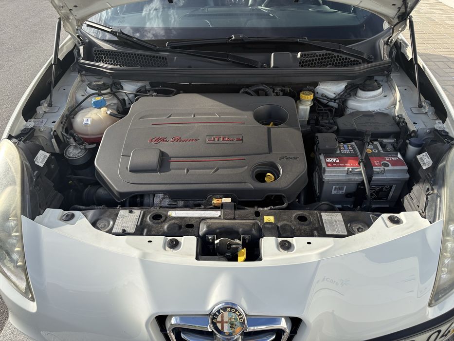 Giulietta 1.6 JTD (revisão feita / IUC pago)