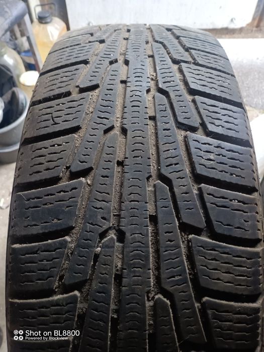 Зимова гума Goodyear 225 45 17