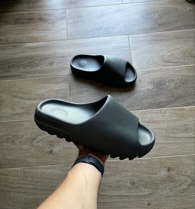 Yeezy Slide Czarne Rozmiar 44