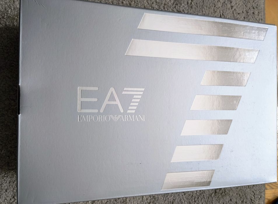 Nowe oryginalne buty Emporio Armani