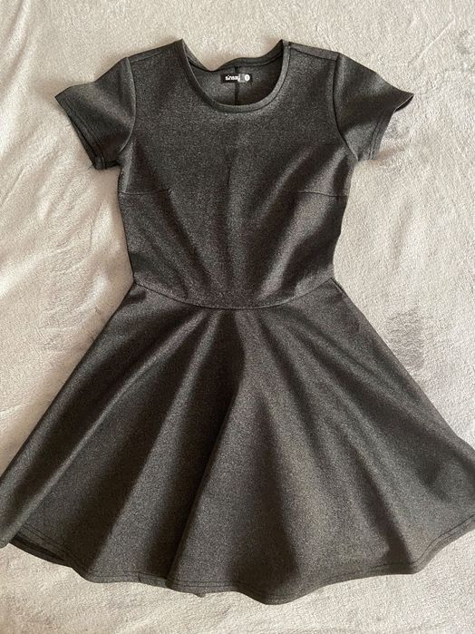 Srebrna sukienka Sinsay