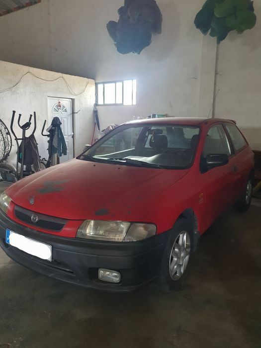 Mazda 323  2.0cc