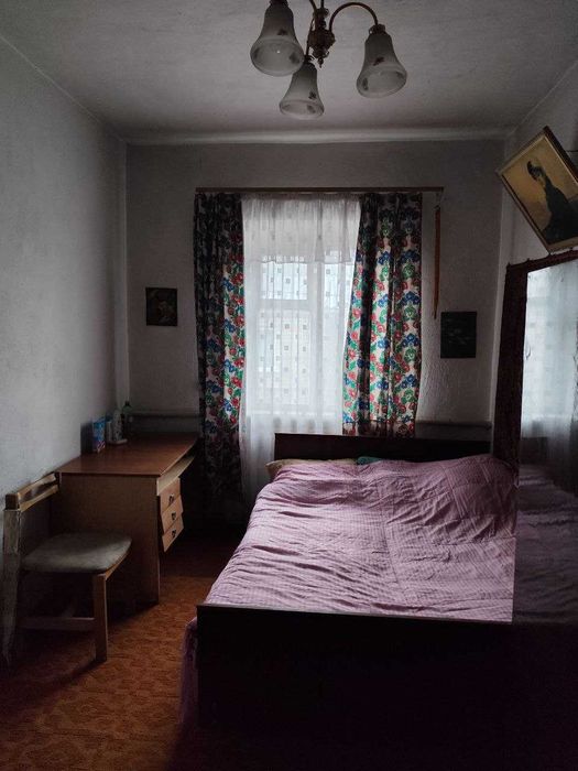 Продаж будинку з меблями