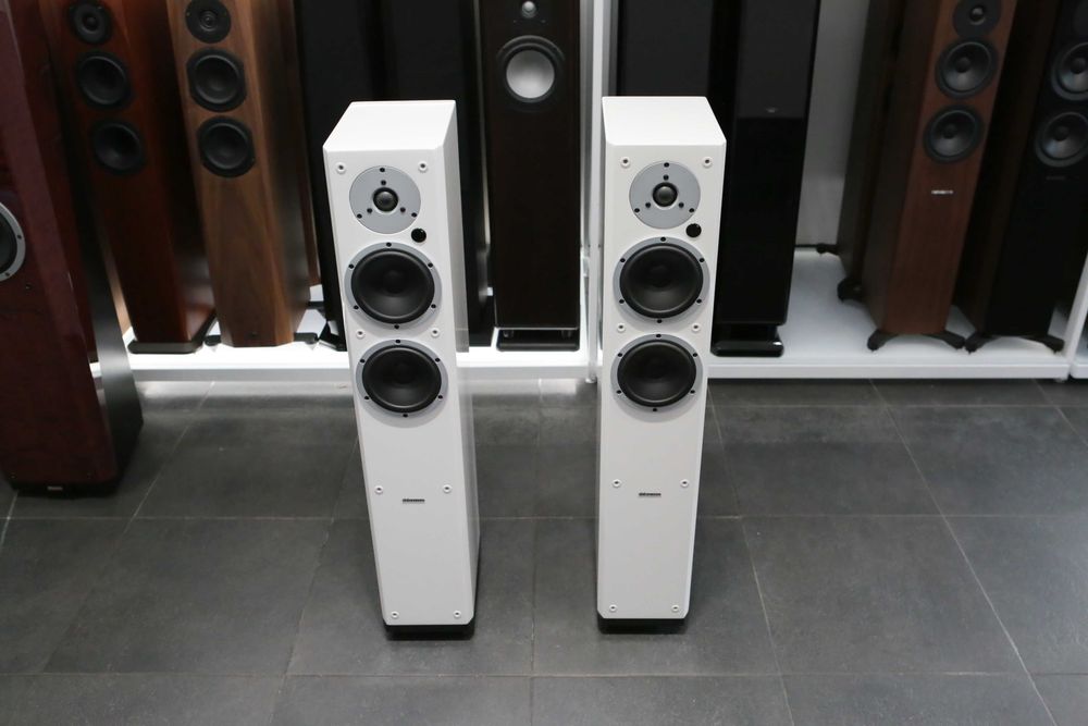Dynaudio Xeo 5 głośniki podłogowe aktywne