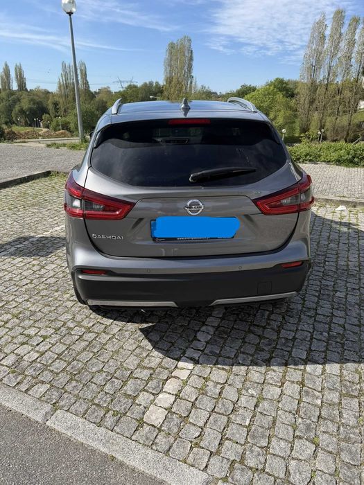 Nissan Qashqai 1.2 DIG-T N-Connecta com teto panorâmico, gasolina