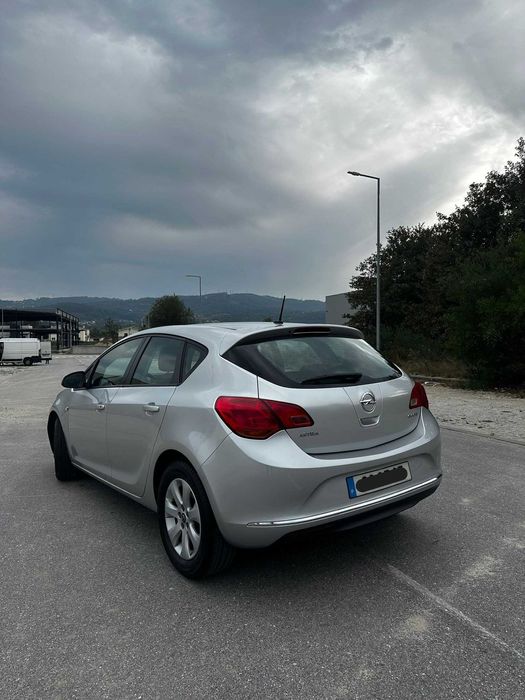 Opel Astra 1.3 CDTI EcoFlex • 2014 • 237.358 km