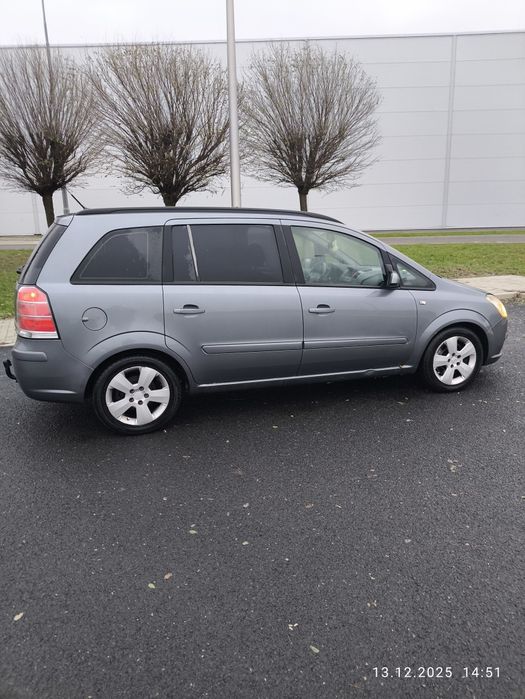 Opel Zafira 2006, 1.9 дизель АКПП