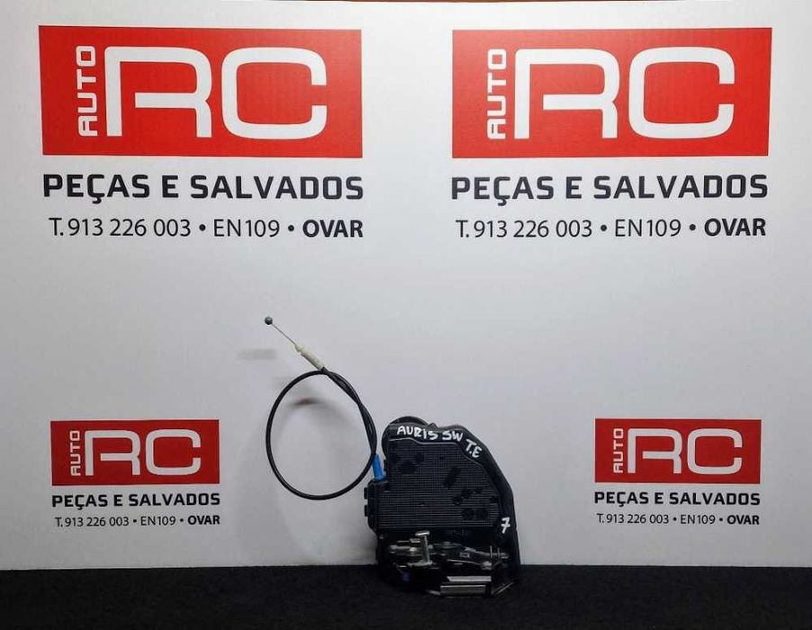 Fechadura / Fecho Porta Trás Esquerdo - TOYOTA AURIS