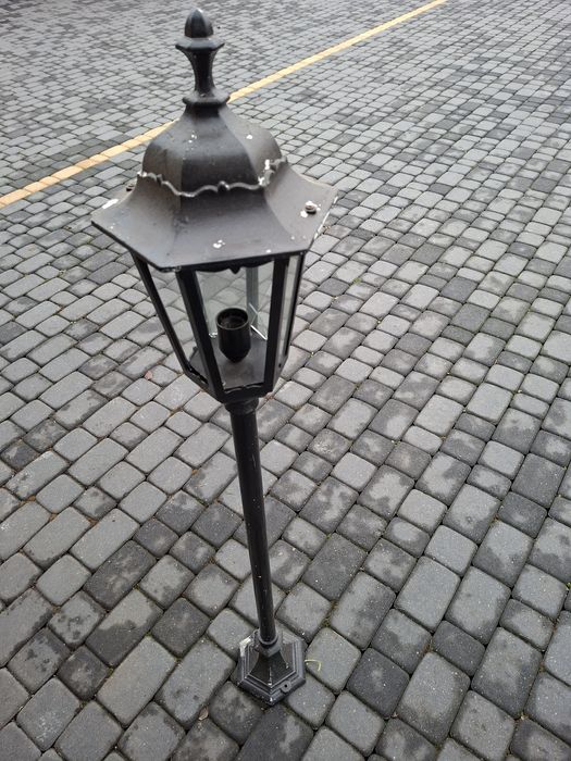 Lampa do ogrodu .