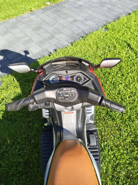 Skuter 3-kołowy dla dziecka do 30 kg. BQ-9188 na pompowanych kołach typu AIR