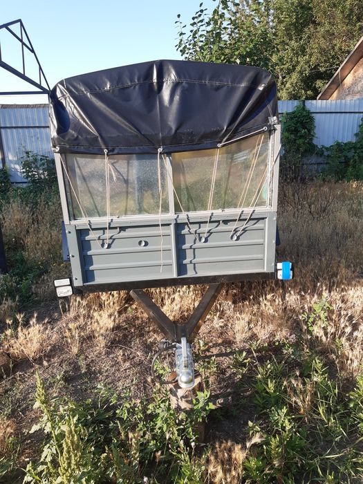 Прицеп автомобільний