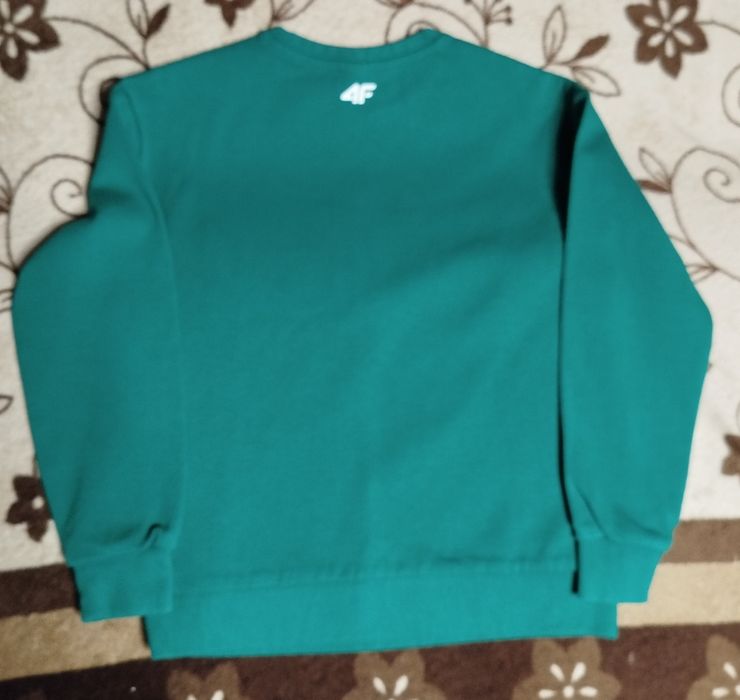 Bluza dresowa dla chłopca 4F rozmiar 146 stan idealny