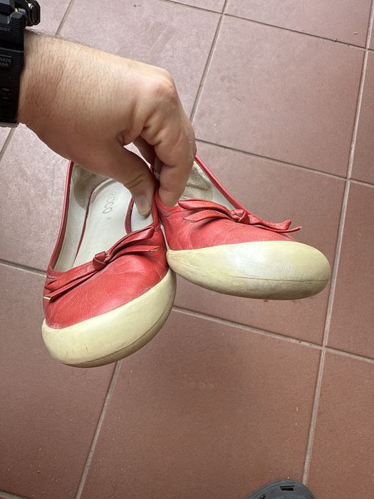 Buty Ecco wsuwane czerwone rozmiar 38 stan dobry używane