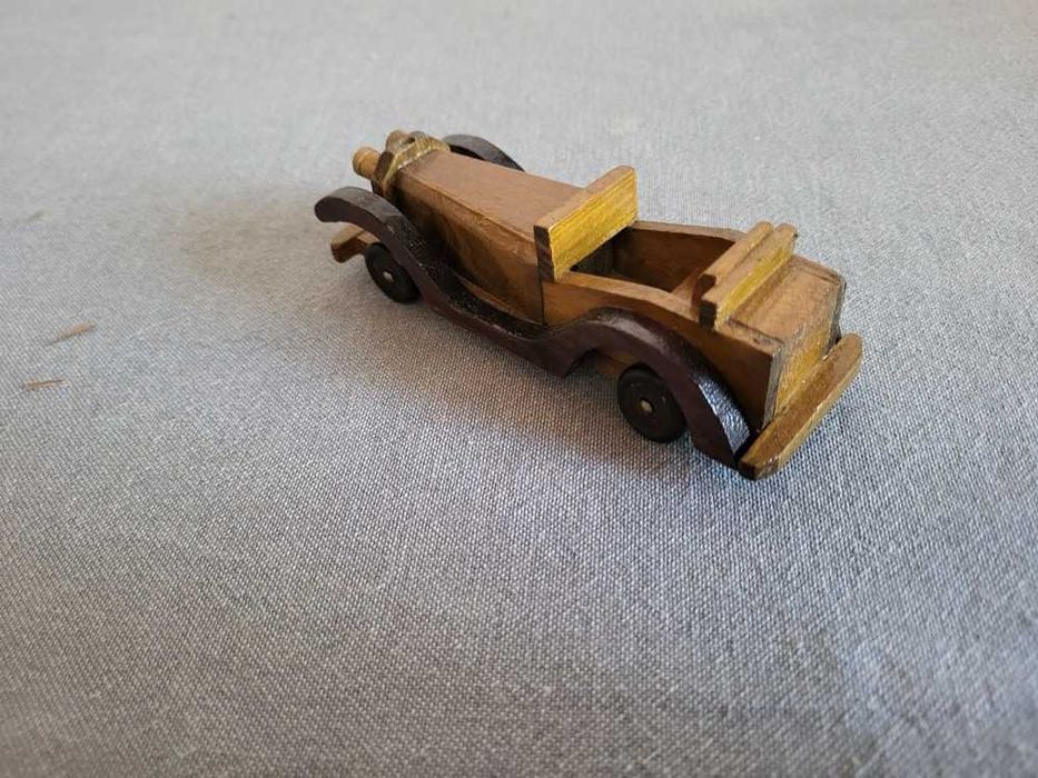 Carro em Madeira