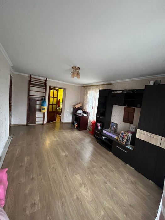 ПРОДАМ будинок в Здовбиці на вулиці Четвертій !