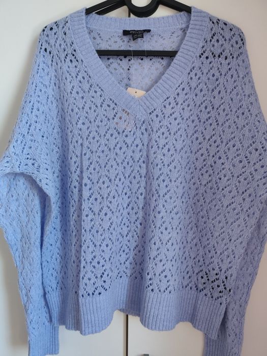 Nowy sweterek ażurowy