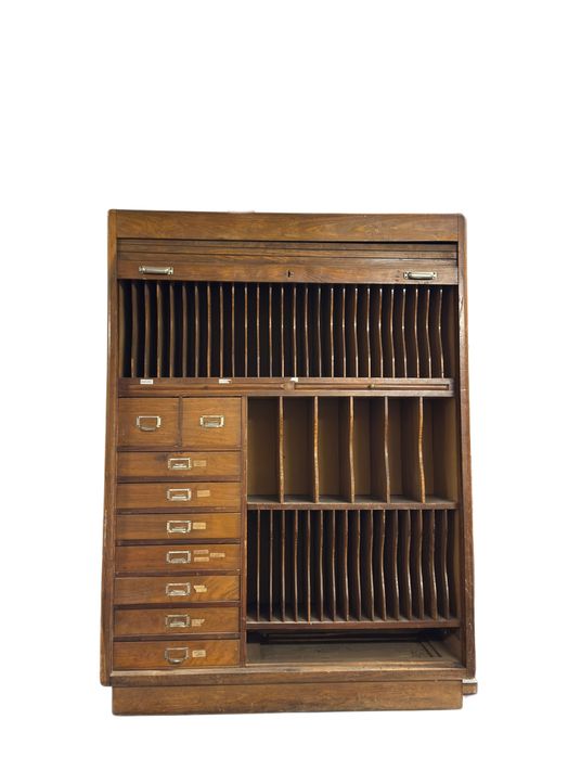 Antigo móvel arquivo “Araújo & sobrinho”