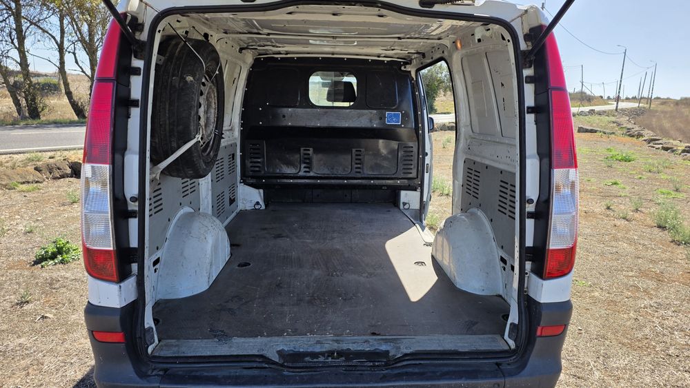 Mercedes Vito CDI - 3 lugares - versão longa