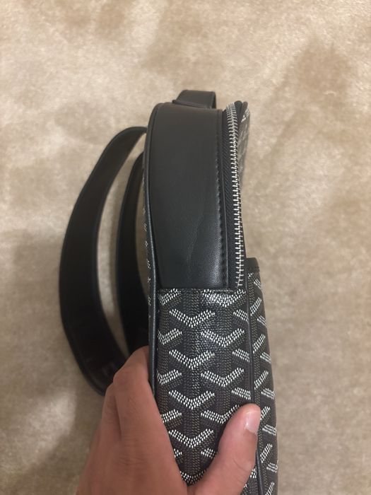 Mochila preta mulher goyard