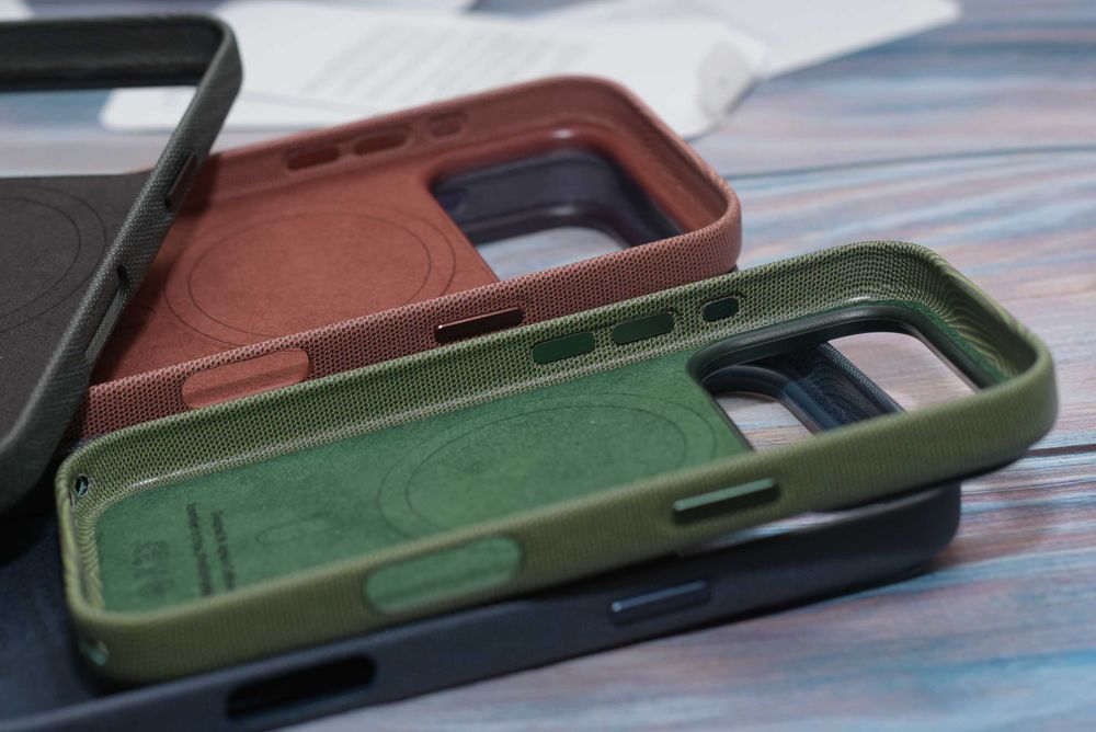 Чохол Apple TechWoven with Magsafe iPhone 16 17 Pro і Max анімація