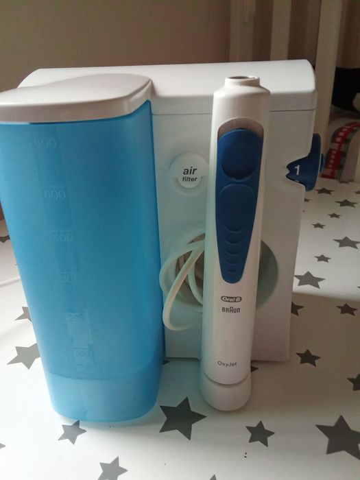 Jato para higiene oral sem uso da Oral B