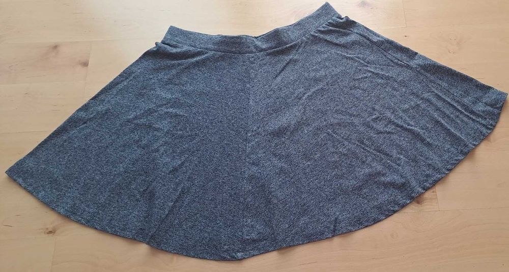 spódnica dzianinowa mini