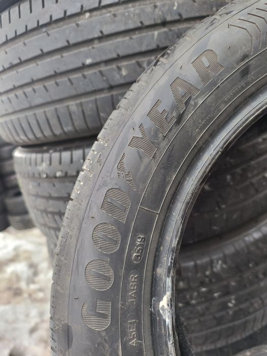 205/55R17 Good year Efficient