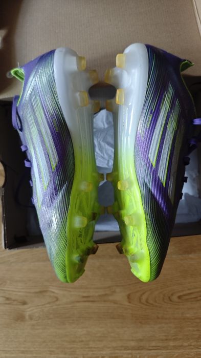 Korki Adidas F50  FG Półprofy rozm 42,2/3