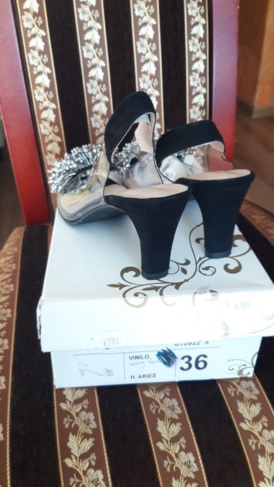Sandaly żelowe Brenda Zaro r 36