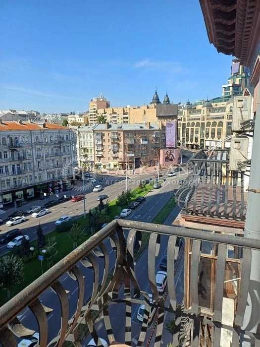 Продаж 3-кімн Басейна вул. 17 Сталінка з ліфтом.ТРЦ Гулівер