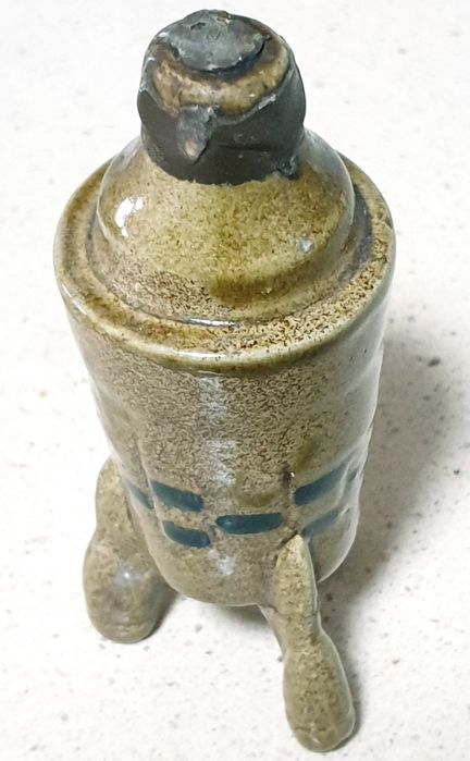 Antiga garrafa de pequeno foguetão em grés  dos anos 50