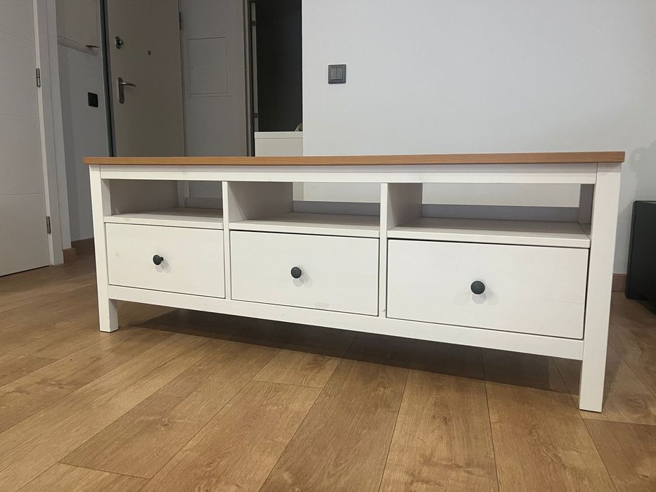 Móvel de TV HEMNES da IKEA