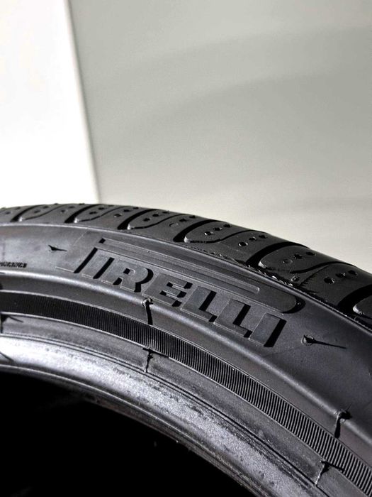 Pneus Pirelli Cinturato P7 - 205/40/18 - Como NOVOS