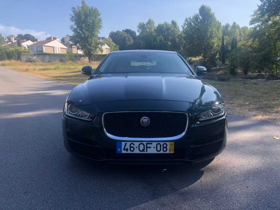 Jaguar XE 2.0 180 CV Sport
