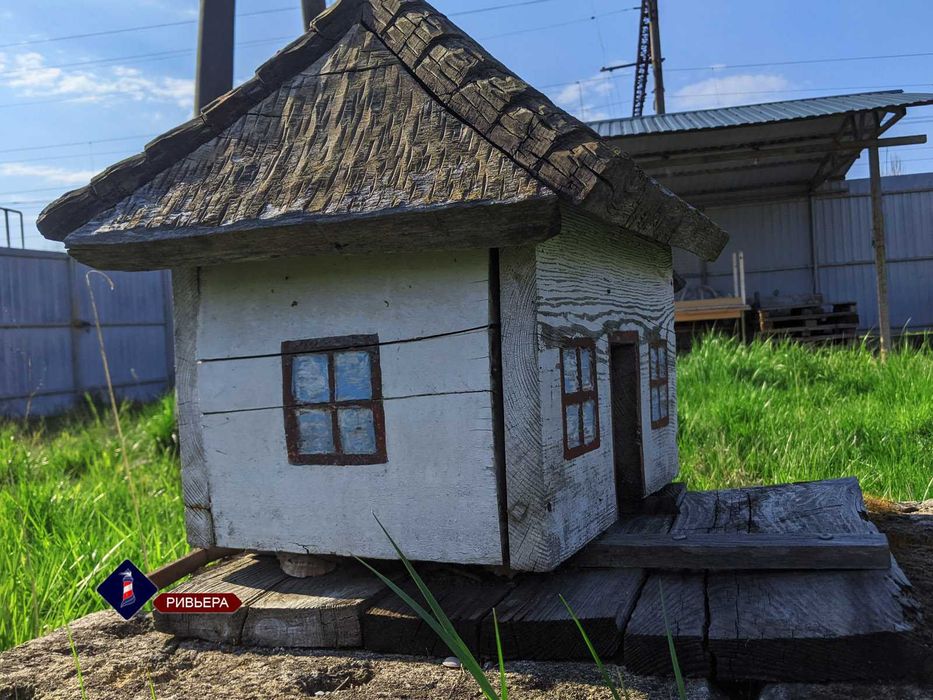 Продам участок с домиками в Затоке. Возможно использовать под бизнес.