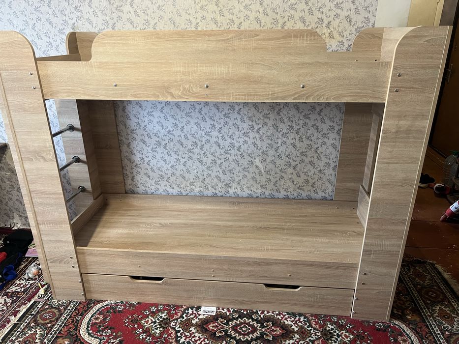 Двух ярусная кровать