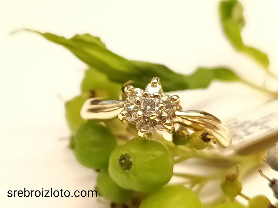 Pierścionek złoty z cyrkoniami