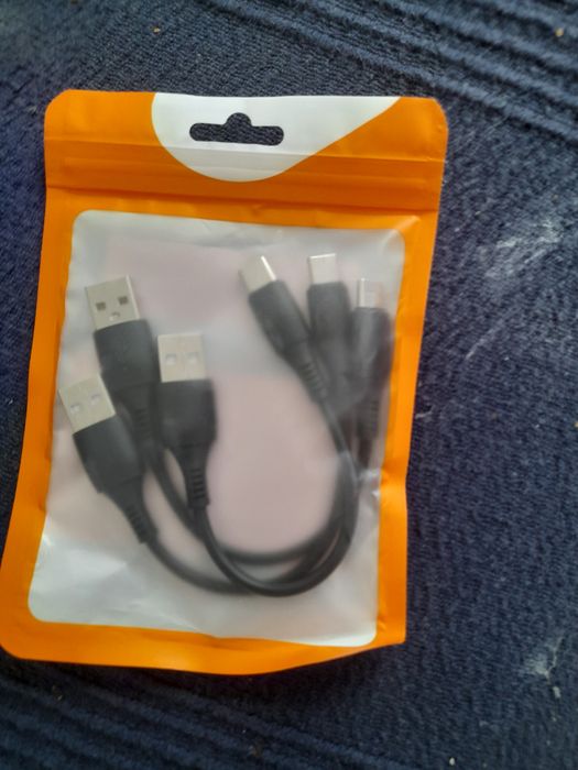Tenho 3 cabos do USB novos ainda não foram usados
