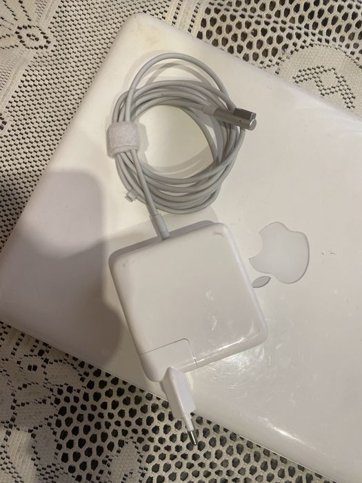 MacBook A1342/Ноутбук