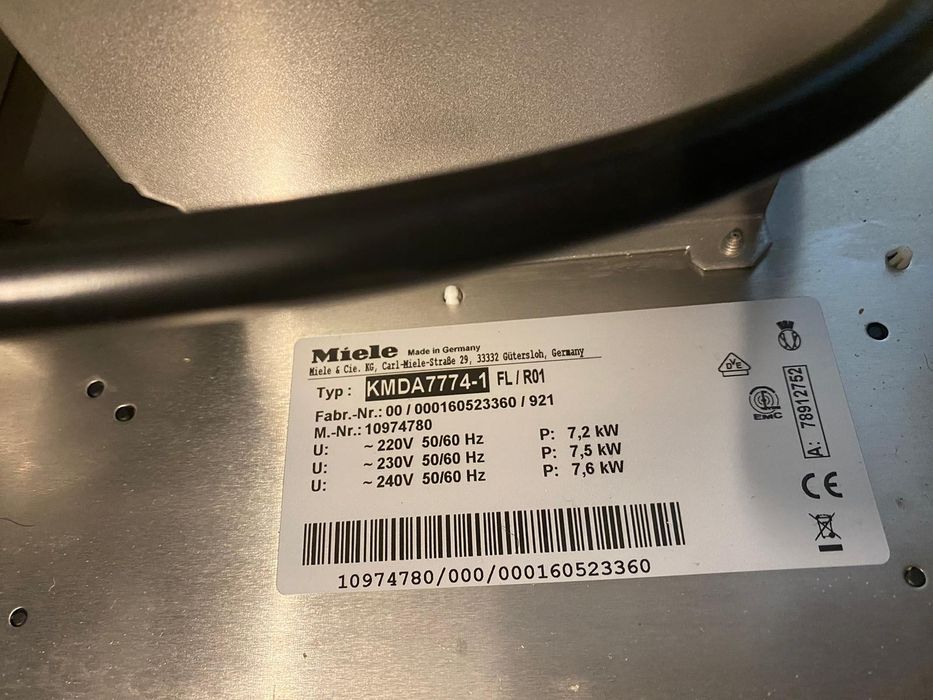 Miele KMDA7774FL Indukcja z wyciągiem Bezramkowa Powystawowa