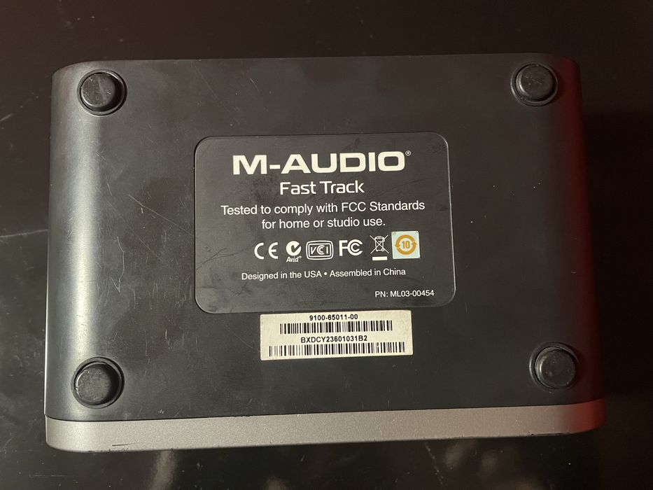 M-AUDIO Fast Track V2 zewnętrzna karta muzyczna