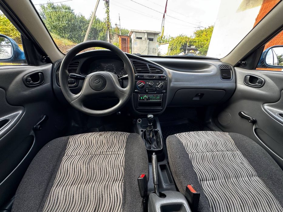 Продам Daewoo Sens 2013 года 1.3л Газ-бегзин Механика