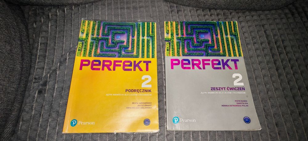 Podręcznik + ćwiczenia Perfekt 2 + oblicza rok 2.1
