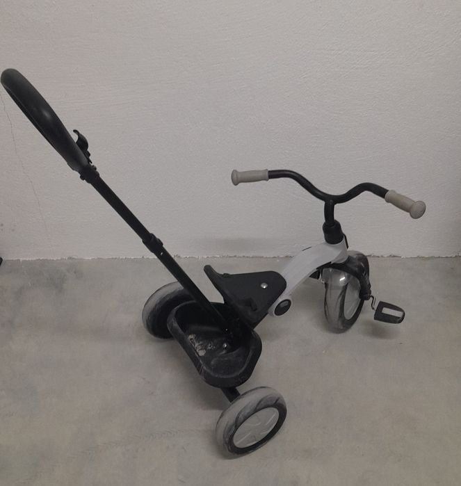 Triciclo com barra