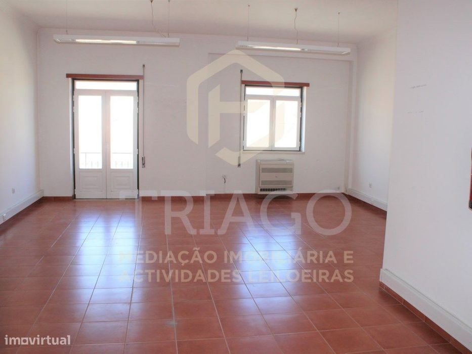Office of 47.65 m² in the Center of Benavente