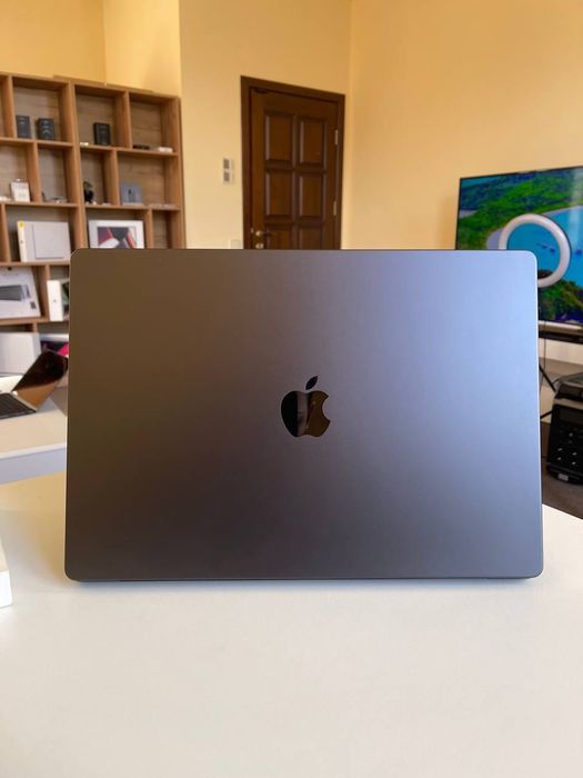 Ноутбук Macbook Pro 16 M4 Pro 24Gb/512Gb Space Black  2024 (MX2X3)