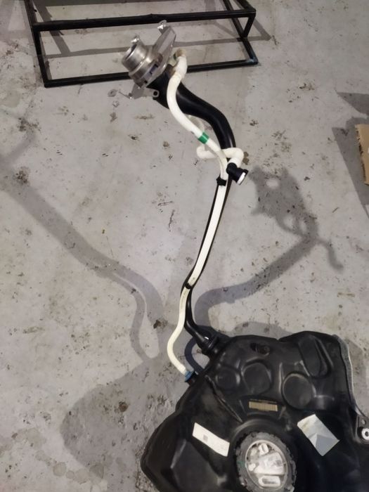 Паливний бак Audi A5