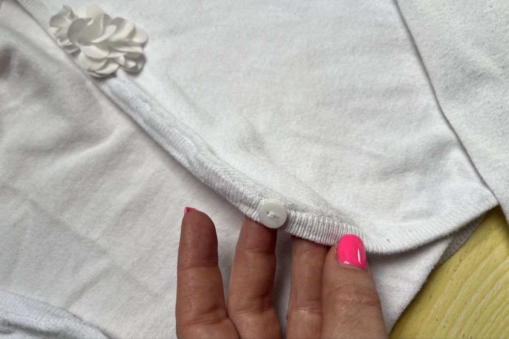 Sweterek, bolerko komunijne na 158 cm.